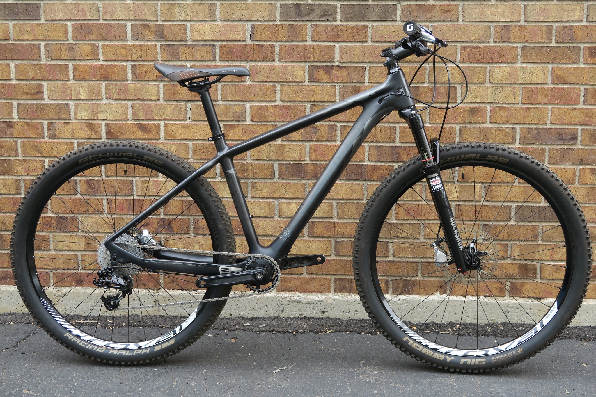 2015 FOUNDRY TOMAHAWK CARBON 27.5"