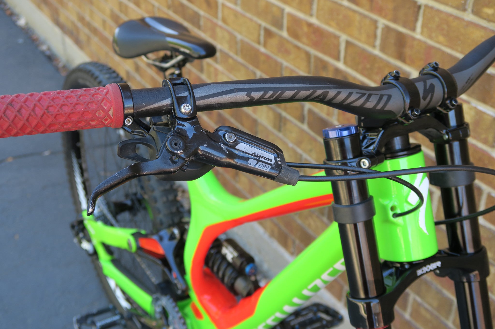 2016 SPECIALIZED DEMO 8 l ALLOY 27.5