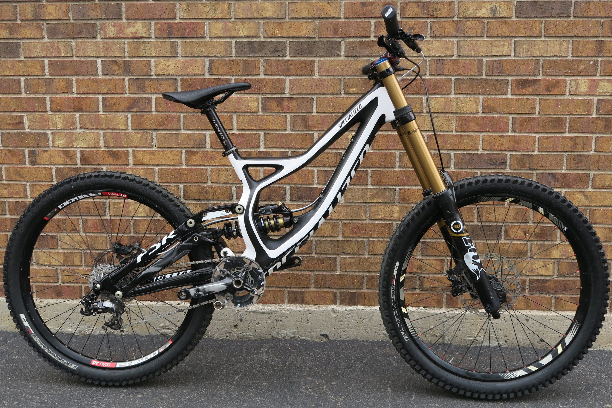 2013 SPECIALIZED DEMO 8 CARBON 1