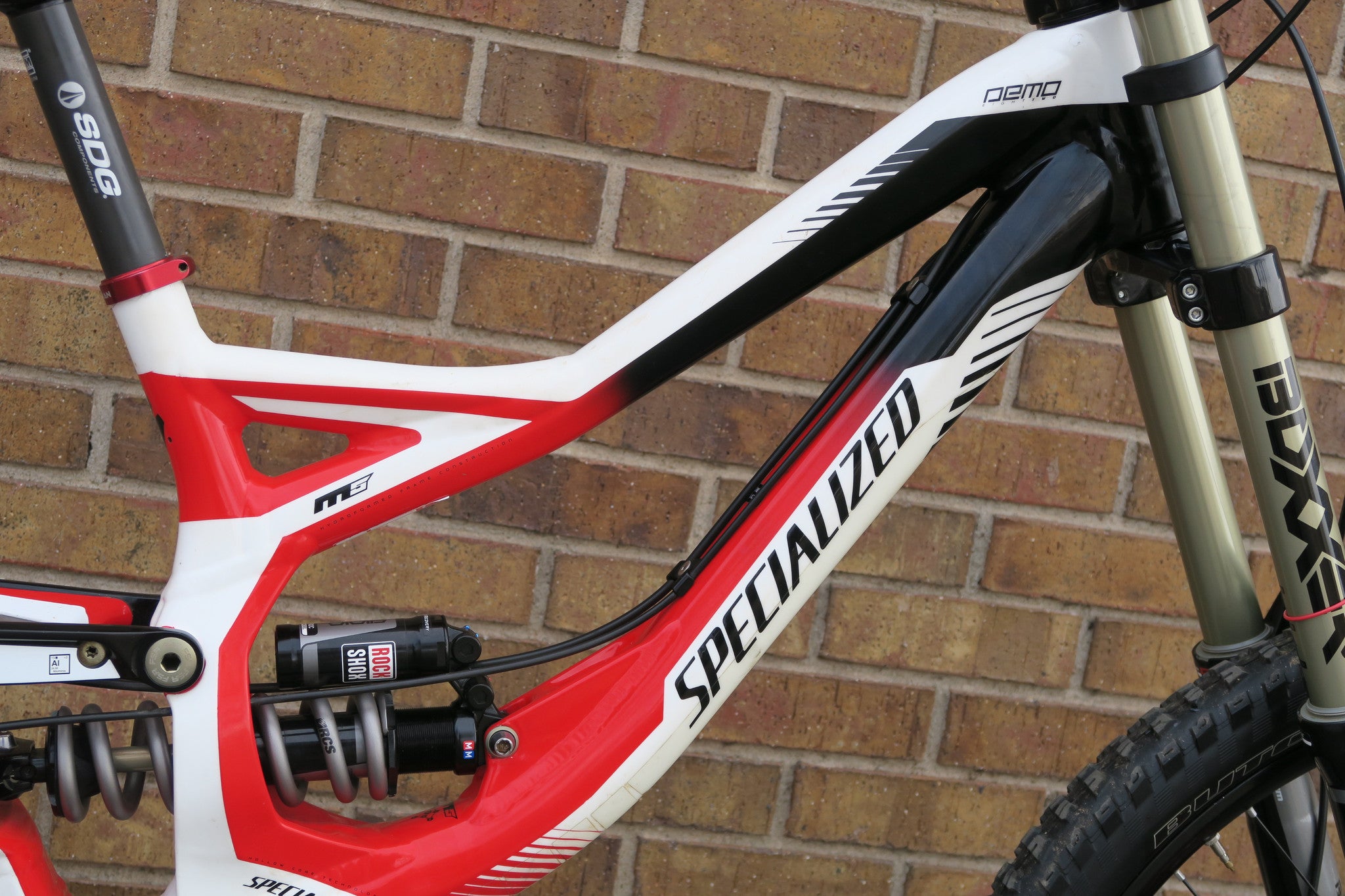 2012 SPECIALIZED DEMO 8 ll 26