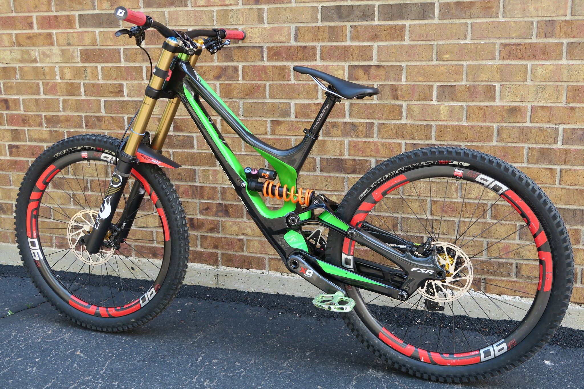 2016 SPECIALIZED DEMO 8 CARBON 27.5"