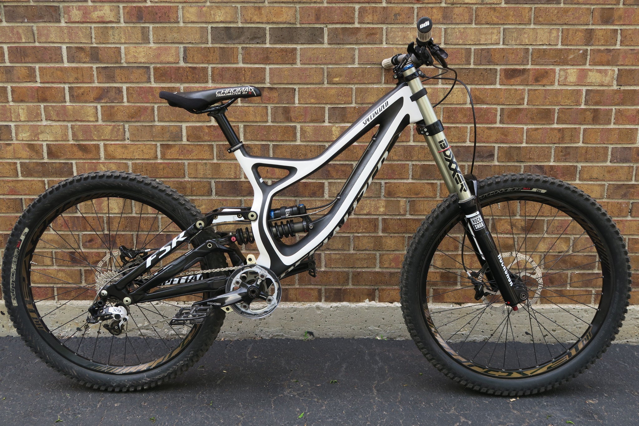 2013 SPECIALIZED DEMO 8 1 CARBON 26
