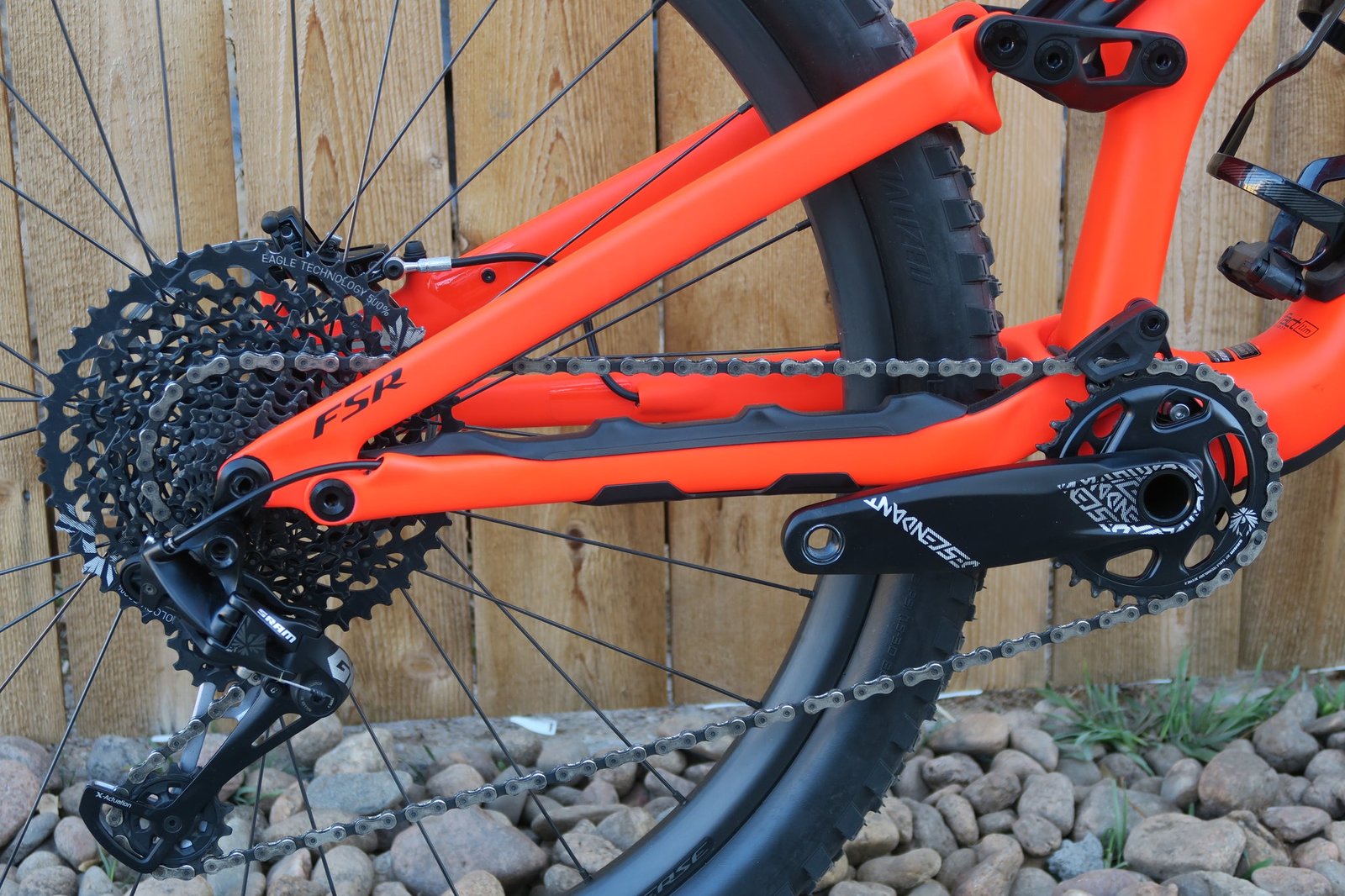 2019 SPECIALIZED STUMPJUMPER EXPERT CARBON 29"