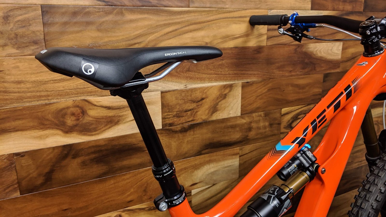 2019 YETI CYCLES SB150 CARBON 29"