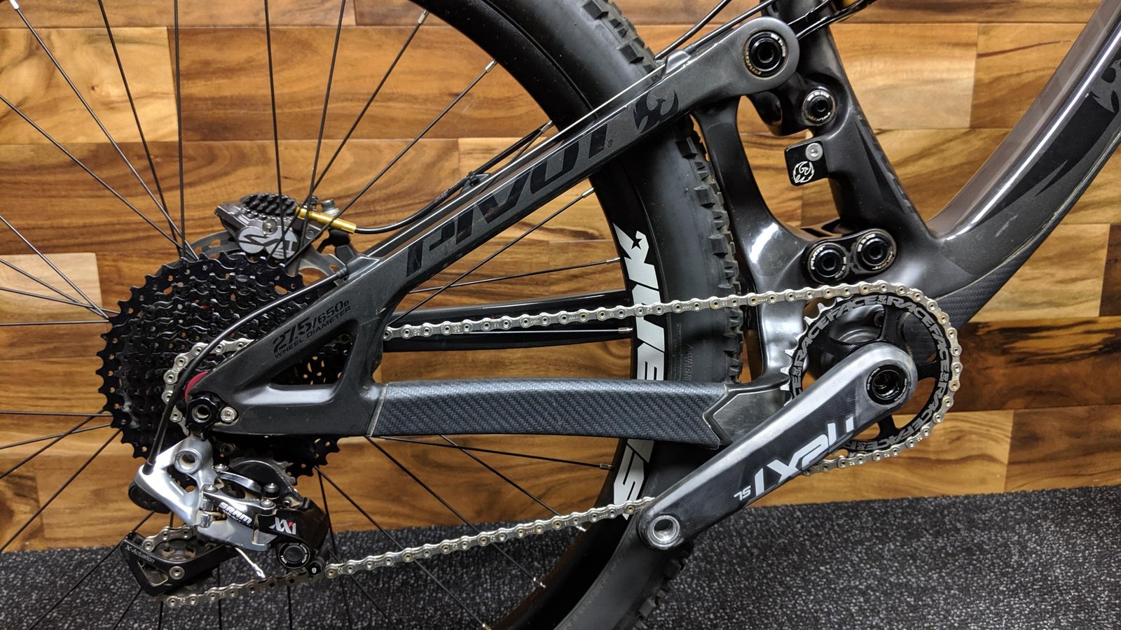 2015 PIVOT CYCLES MACH 6 CARBON 27.5"