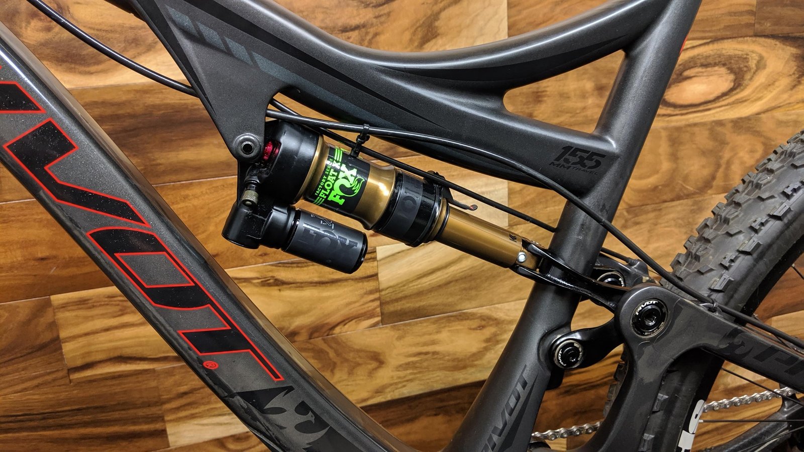 2015 PIVOT CYCLES MACH 6 CARBON 27.5"