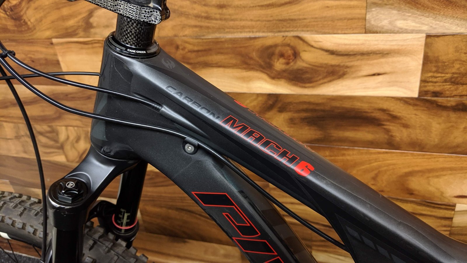 2015 PIVOT CYCLES MACH 6 CARBON 27.5"