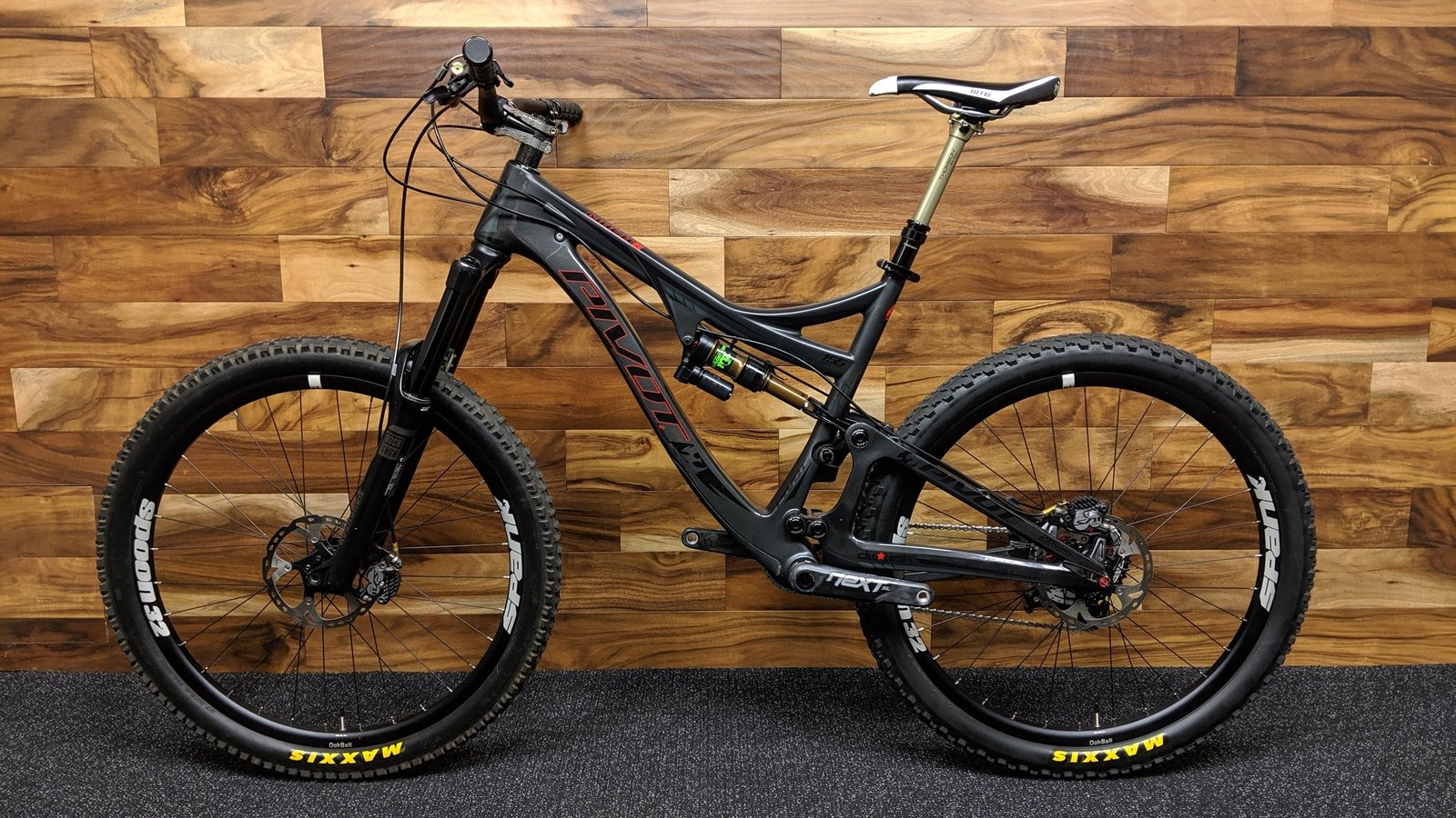 2015 PIVOT CYCLES MACH 6 CARBON 27.5"